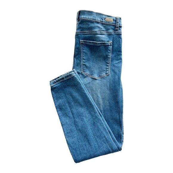 SNEAK PEEK Medium Wash High Rise, Distressed Denim - Picture 2 of 4